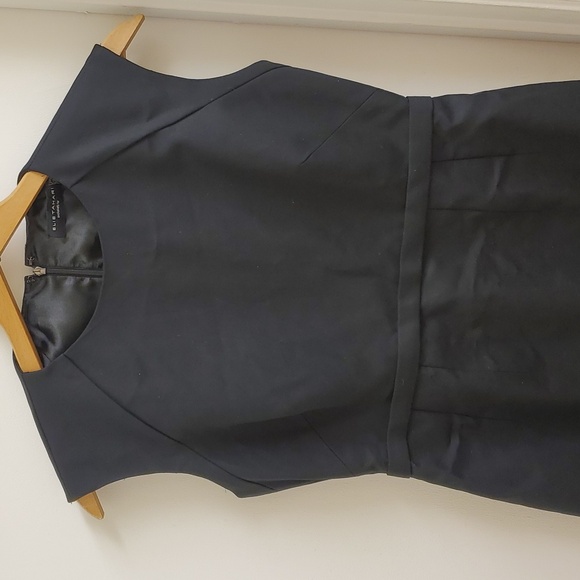 Tahari black sleeveless lined dress size 8 - Picture 2 of 13